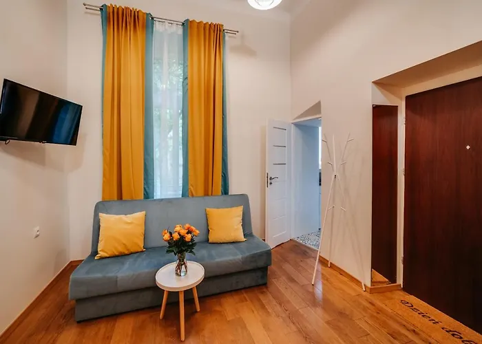 Alpari Apartments